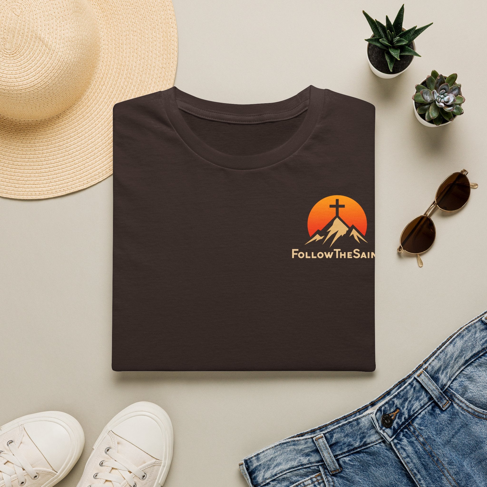 FollowTheSaint Mountain Cross T-Shirt – Beidseitig bedruckt | „not the crowd"