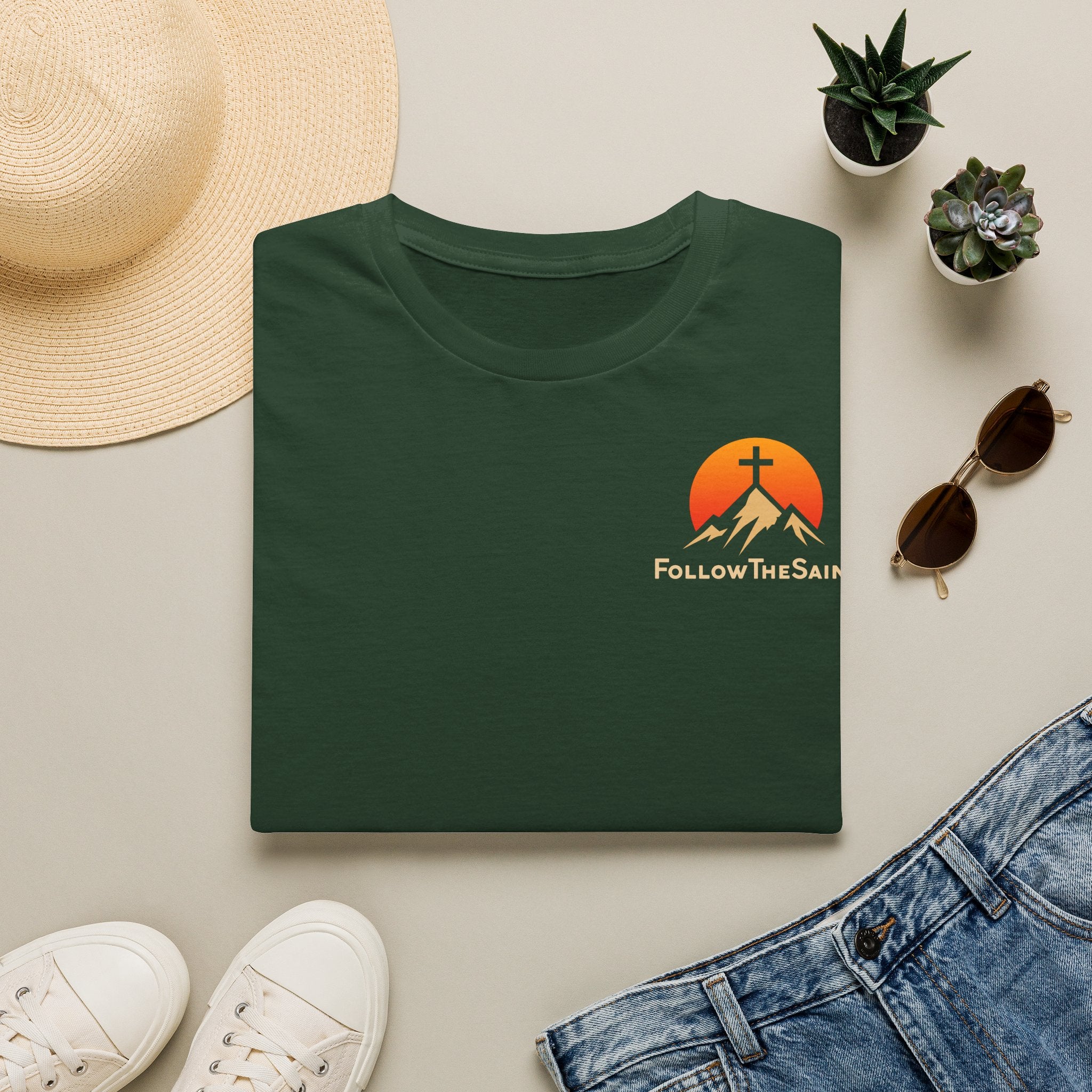 FollowTheSaint Mountain Cross T-Shirt – Beidseitig bedruckt | „not the crowd"
