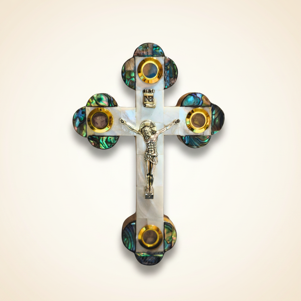 Premium Abalone-Perlmutt Kreuz – Crème-Hintergrund